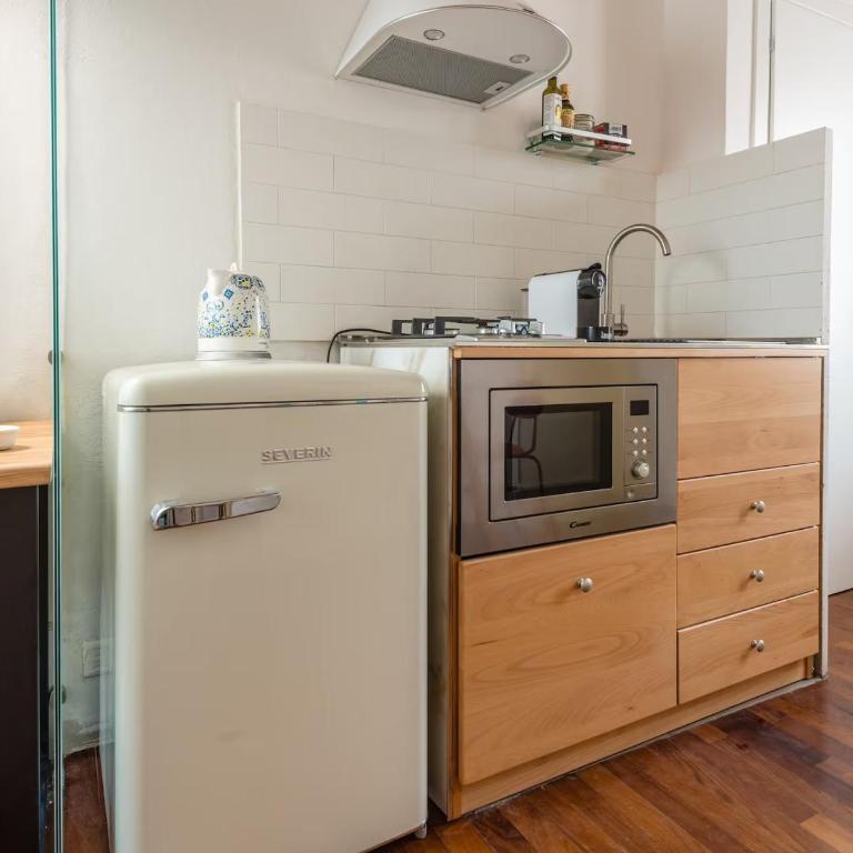 Spacious 2BR Apartment for Families Central & Quiet Pisa - Appartamento - 15