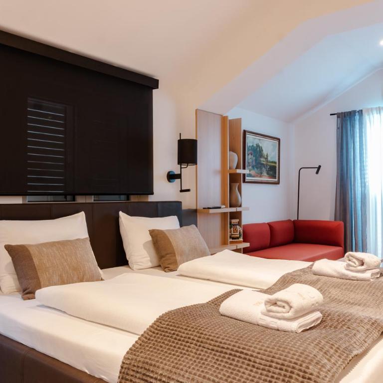 Villa Dragana with heading swimming pool and parking - Vila sa Sopstvenim Bazenom - 60