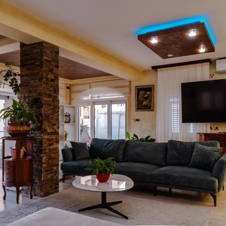 Villa Dragana with heading swimming pool and parking - Vila sa Sopstvenim Bazenom - 24