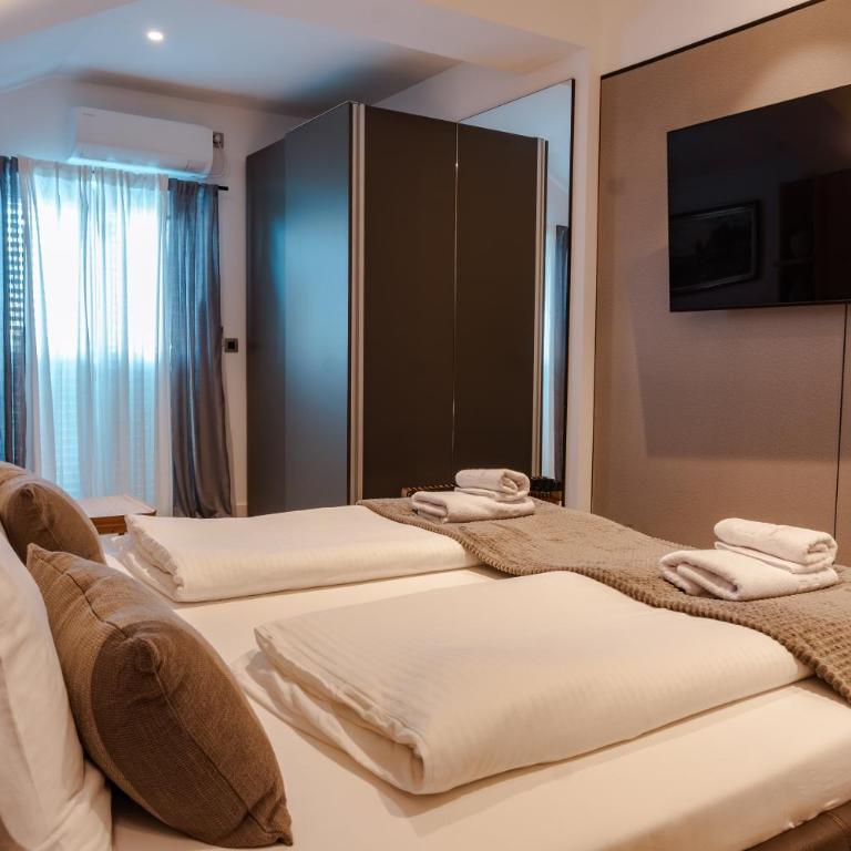 Villa Dragana with heading swimming pool and parking - Vila sa Sopstvenim Bazenom - 63