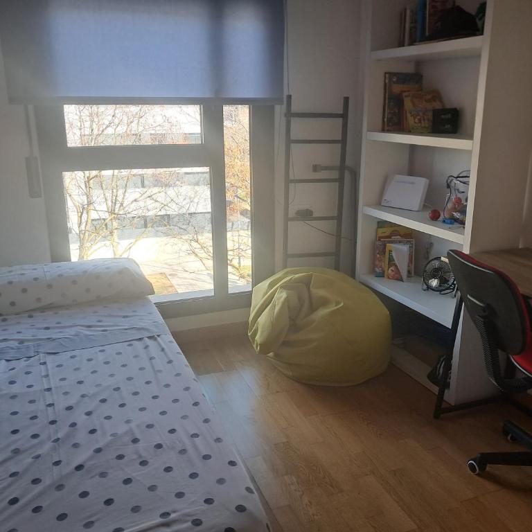 Espacioso dúplex de 3 habitaciones con piscina y parking - Apartamento - 10