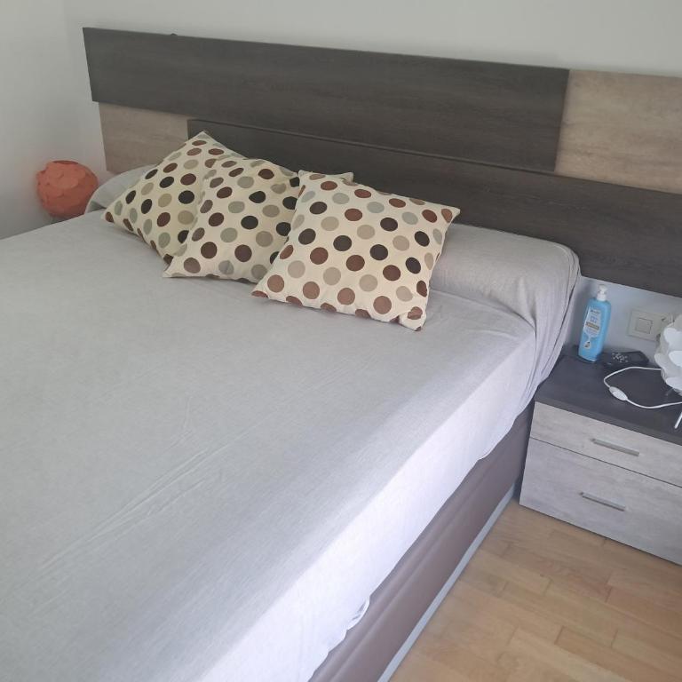 Espacioso dúplex de 3 habitaciones con piscina y parking - Apartamento - 11