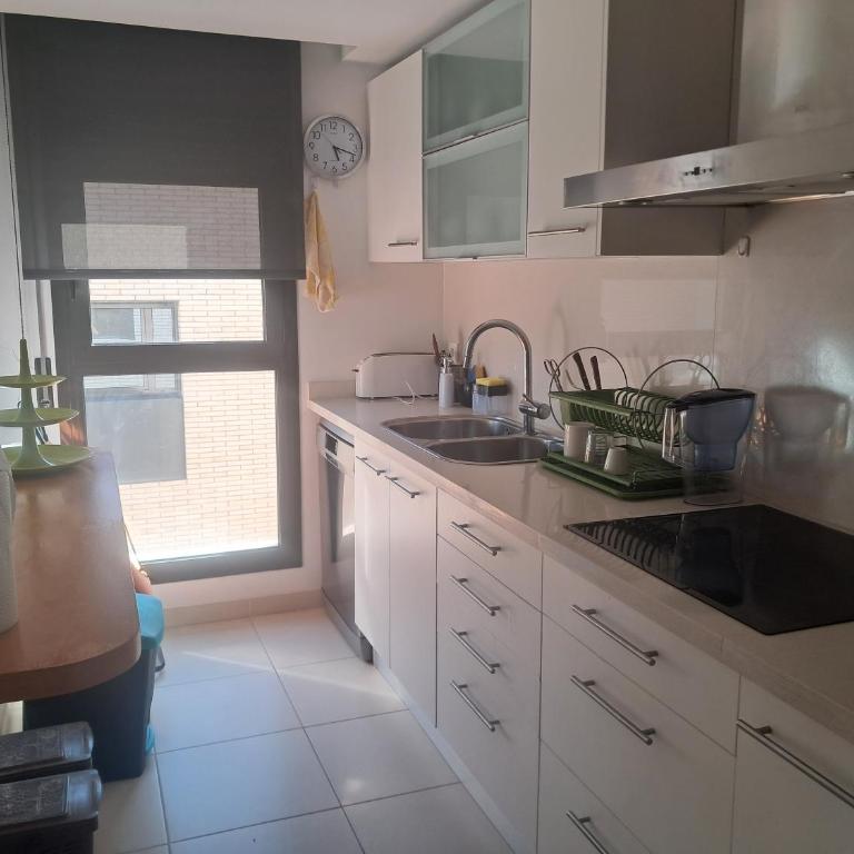 Espacioso dúplex de 3 habitaciones con piscina y parking - Apartamento - 18