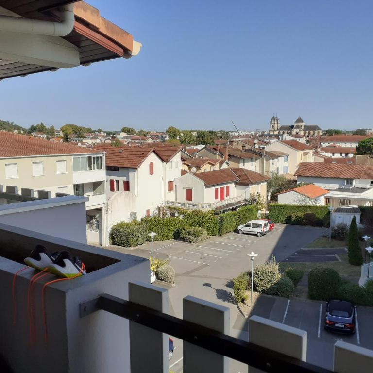 Studio cosy avec balcon Vue sur les toits de Dax - Appartement 1 Chambre - 2