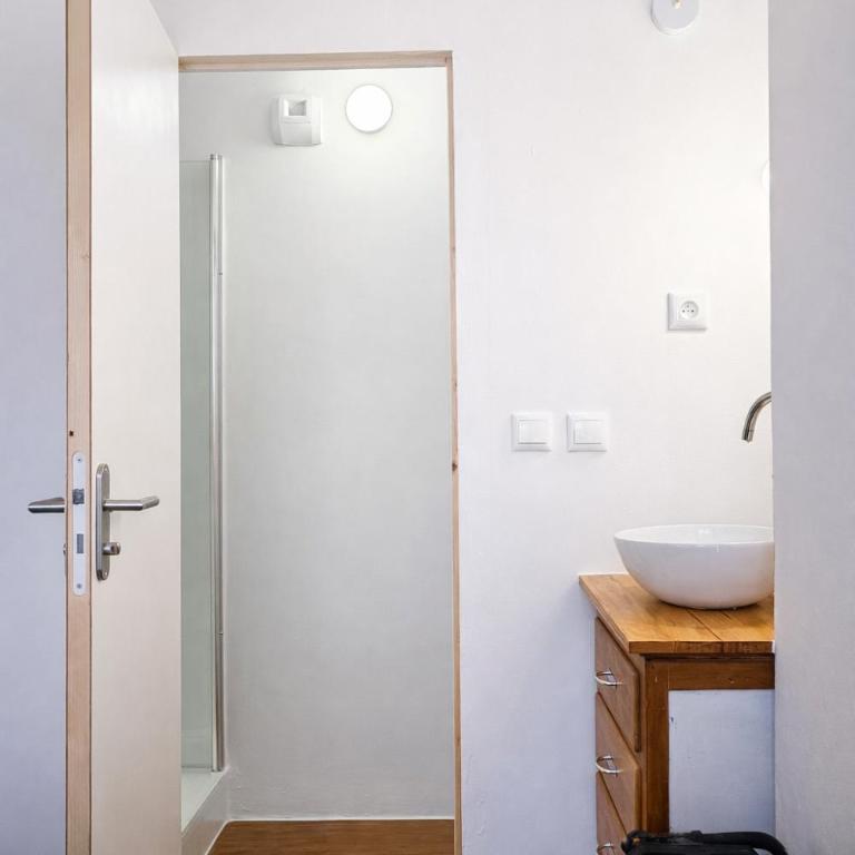 LA MAISON FIVES - Esprit Hôtel Design - Lille - Chambre Double avec Salle de Bains Privative - 6