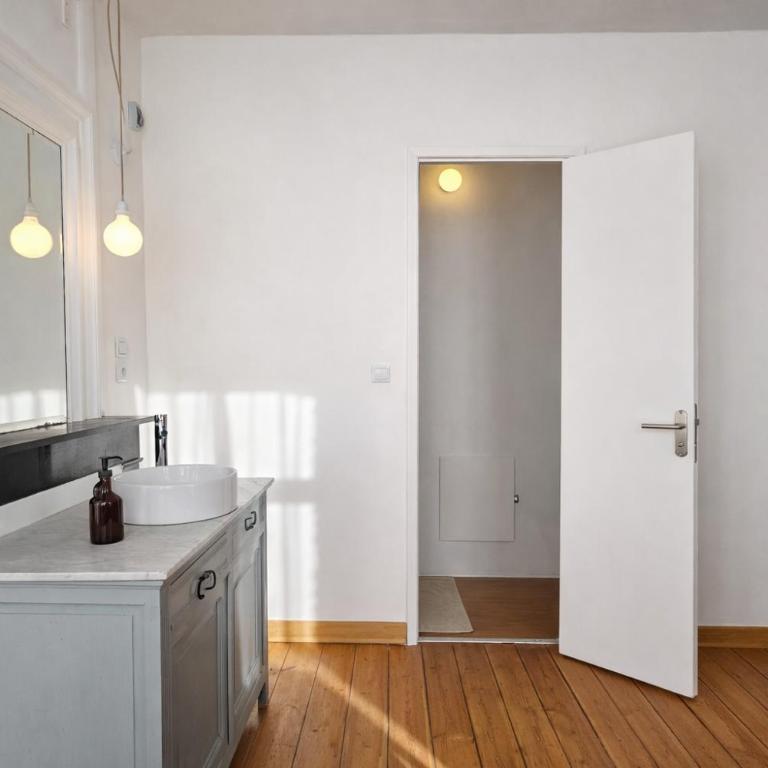 LA MAISON FIVES - Esprit Hôtel Design - Lille - Chambre Double avec Salle de Bains Privative - 5