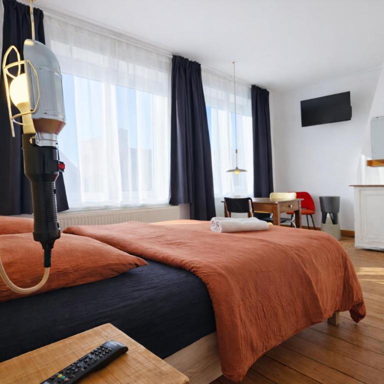 LA MAISON FIVES - Esprit Hôtel Design - Lille - Chambre Double avec Salle de Bains Privative - 14