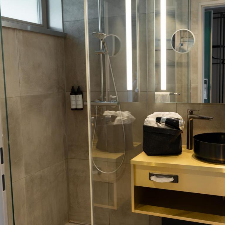 Scheck Hotel - Chambre Double avec Terrasse - Annexe - 2