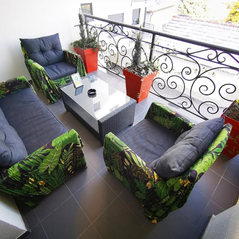 Butterfly Cozy Apartment - One-Bedroom Apartment - 32