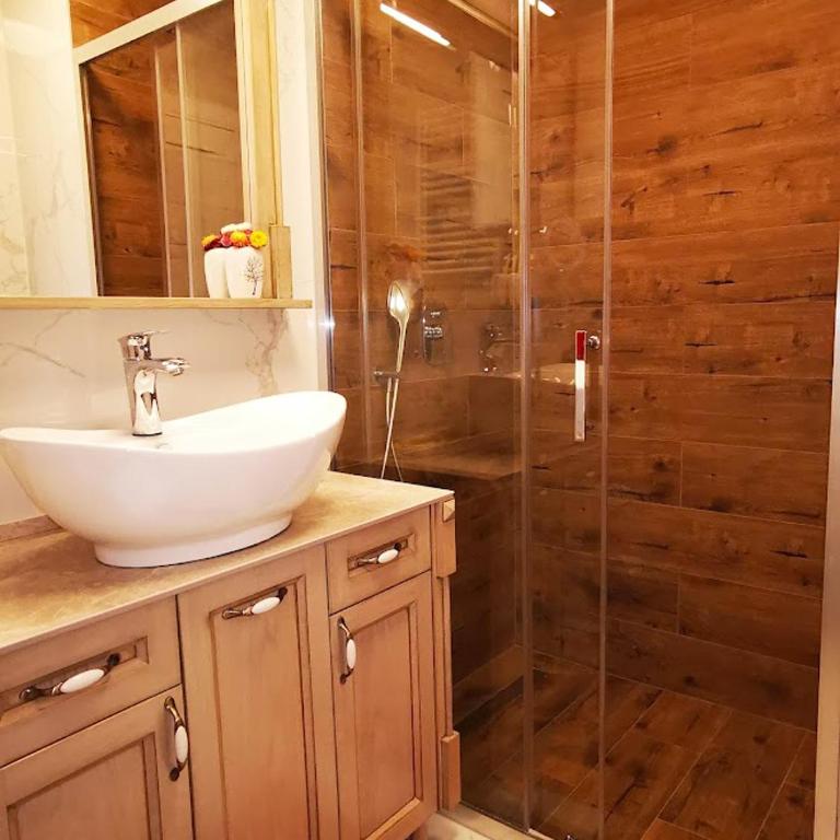 Butterfly Cozy Apartment - One-Bedroom Apartment - 27