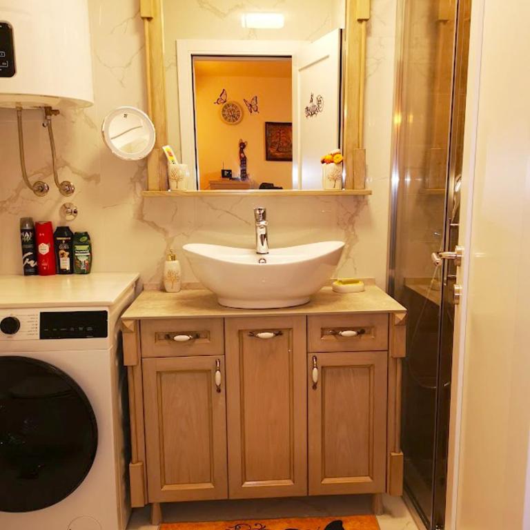 Butterfly Cozy Apartment - One-Bedroom Apartment - 26