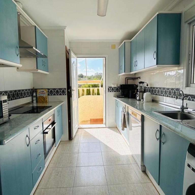 Casa Azure - Three-Bedroom House - 6