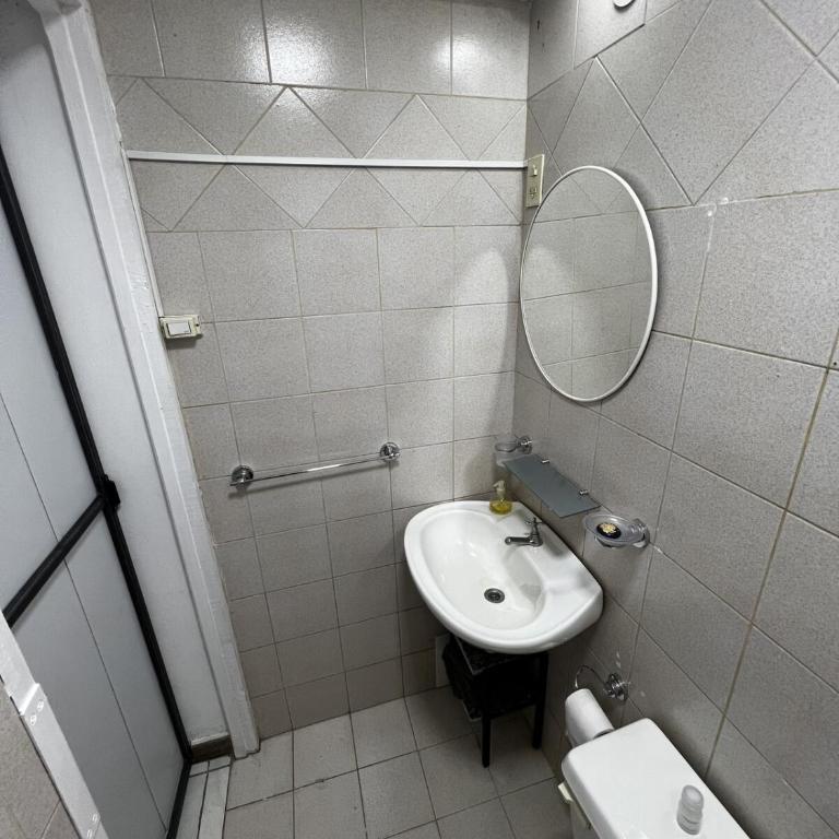Relax en el Centro, Moderno Depto con AC y Estilo - Apartamento Estándar de 1 dormitorio - 13