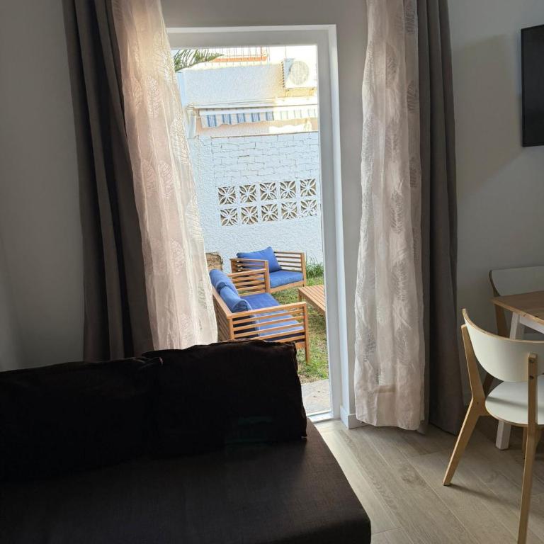 Independent Apartment At Villa Noelia Benalmádena With Private Pool, Garden & Parking - One-Bedroom House - 27