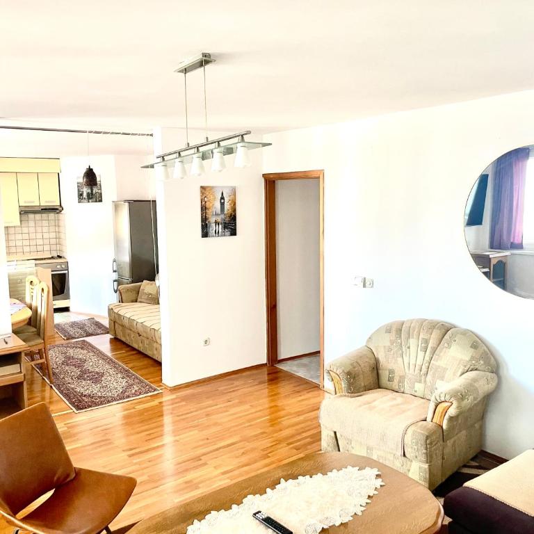 Apartment Old Town -Austrian Square - Apartman sa 2 Spavaće Sobe i Balkonom - 10