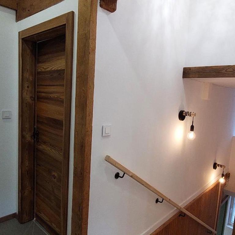Spacieux duplex avec terrasse très apprécié des voyageurs au cœur de la Bresse - de 2 à 8 personnes - Apartment - 20