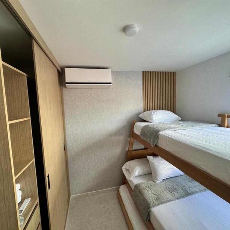 Ap311 Entrelagos Estilo y confort en Cartagena - Three-Bedroom Apartment - 9