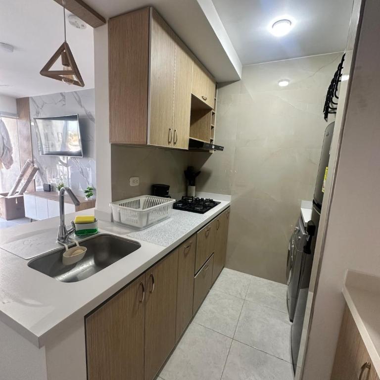 Ap311 Entrelagos Estilo y confort en Cartagena - Three-Bedroom Apartment - 12