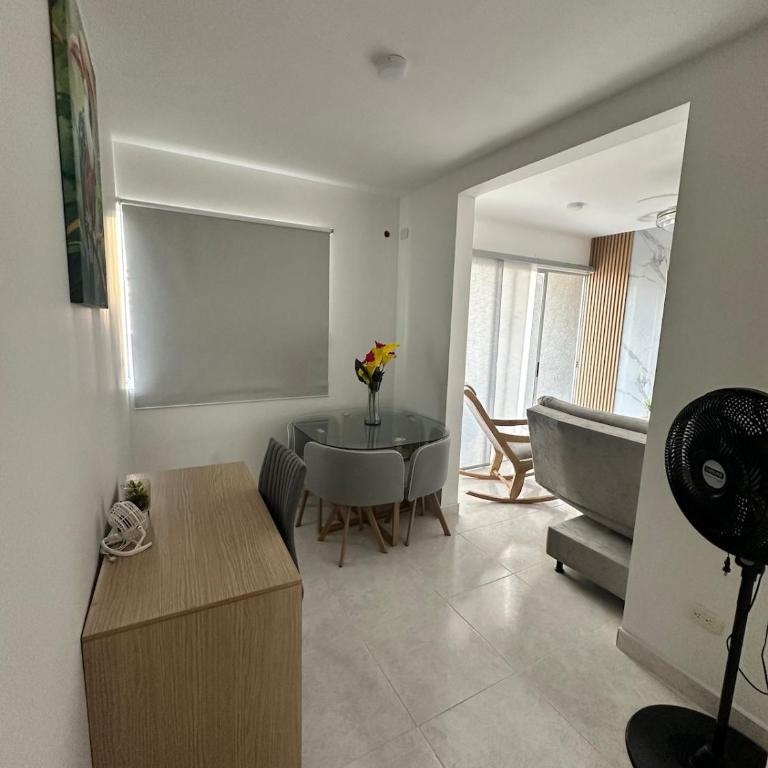 Ap311 Entrelagos Estilo y confort en Cartagena - Three-Bedroom Apartment - 15