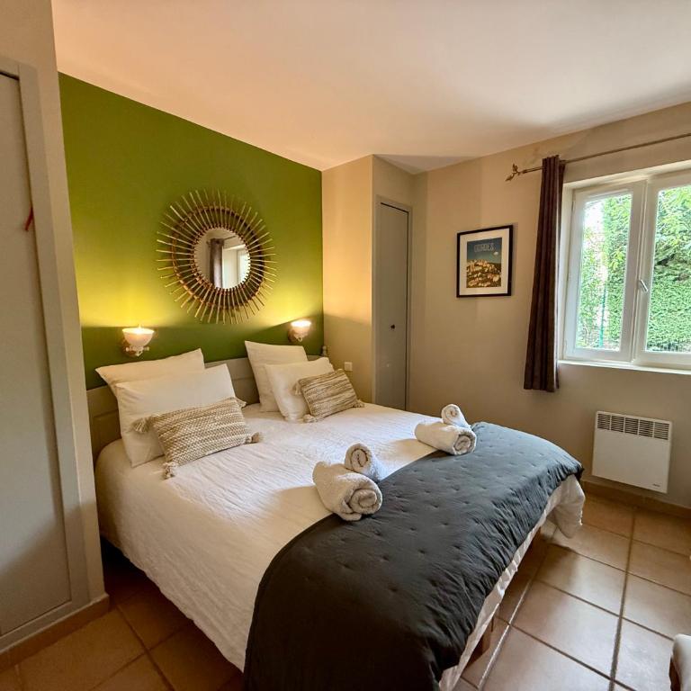 Maison de charme avec piscine à Gordes - Maison 2 Chambres - 12