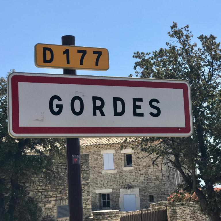Maison de charme avec piscine à Gordes - Maison 2 Chambres - 21