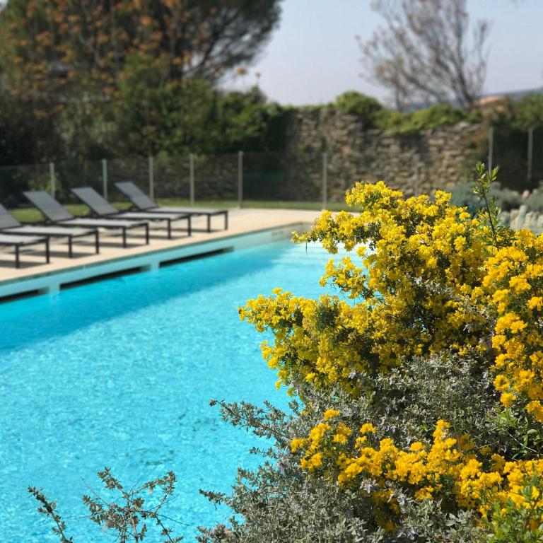 Maison de charme avec piscine à Gordes - Maison 2 Chambres - 13