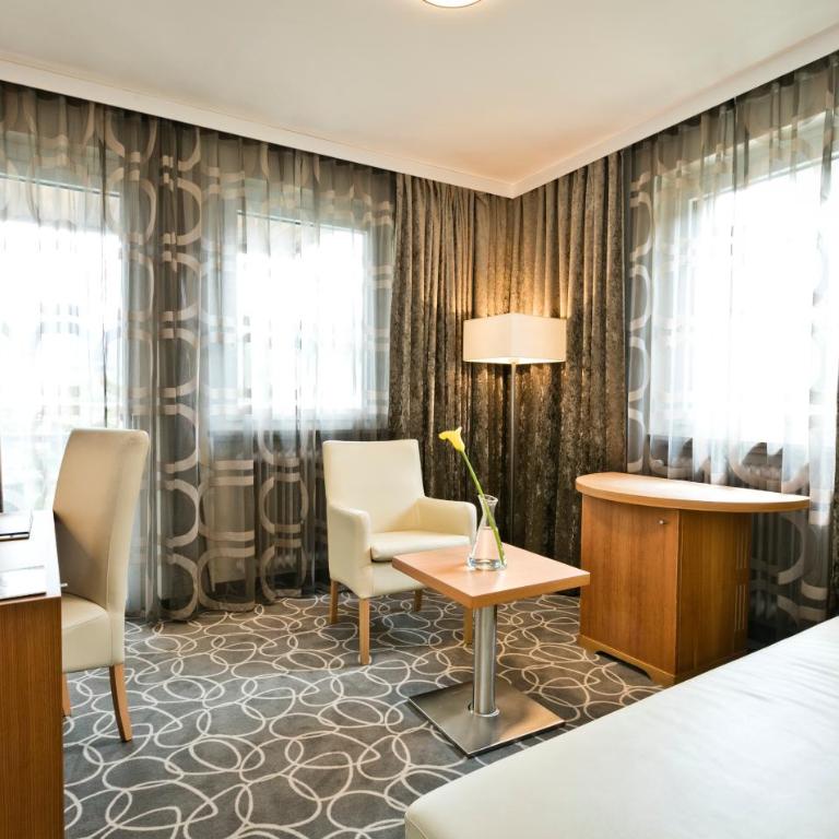 Stadthotel Goldenes Schiff - Deluxe Doppelzimmer - 10