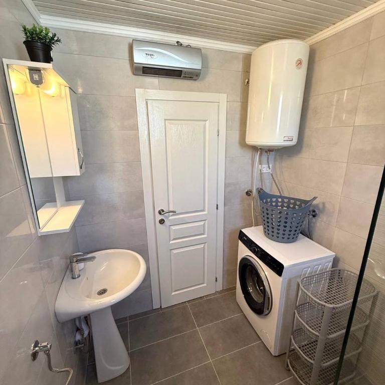 Barbara - Two-Bedroom Apartment - 32