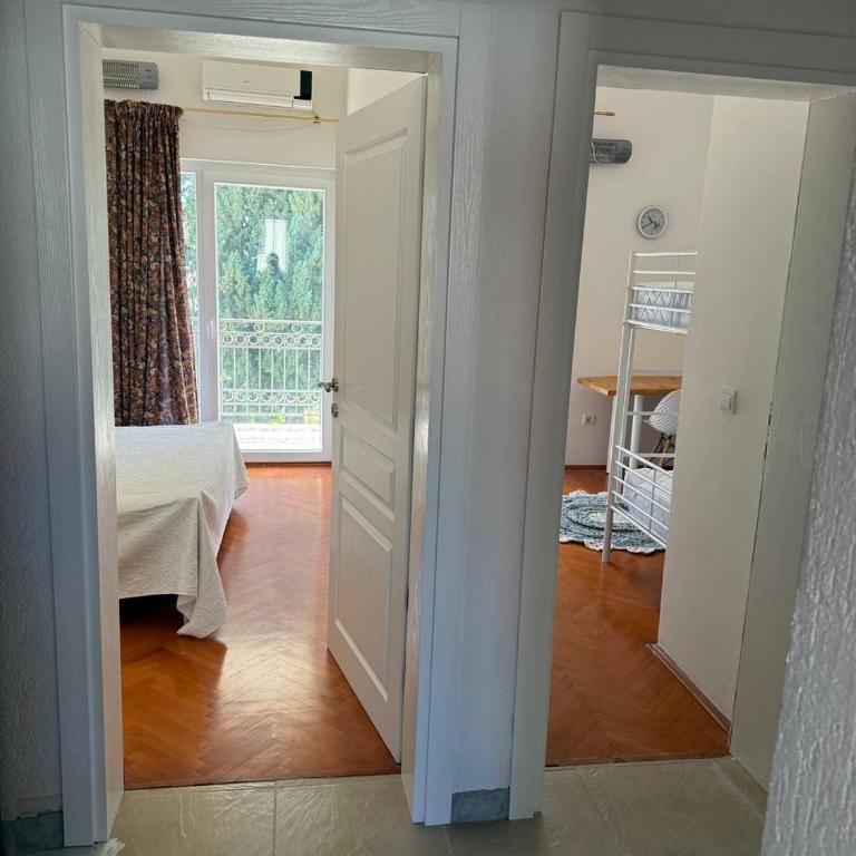 Barbara - Two-Bedroom Apartment - 19