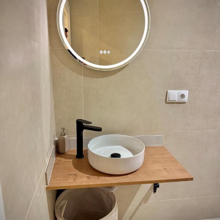Glamour Suite1 next to Plaza de España - Queen Studio - 16