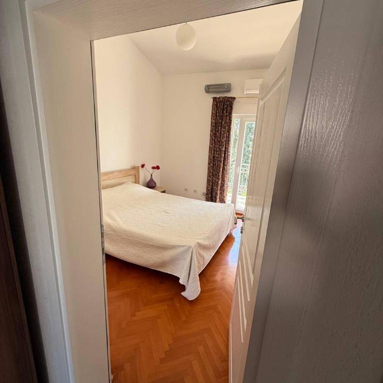 Barbara - Two-Bedroom Apartment - 12