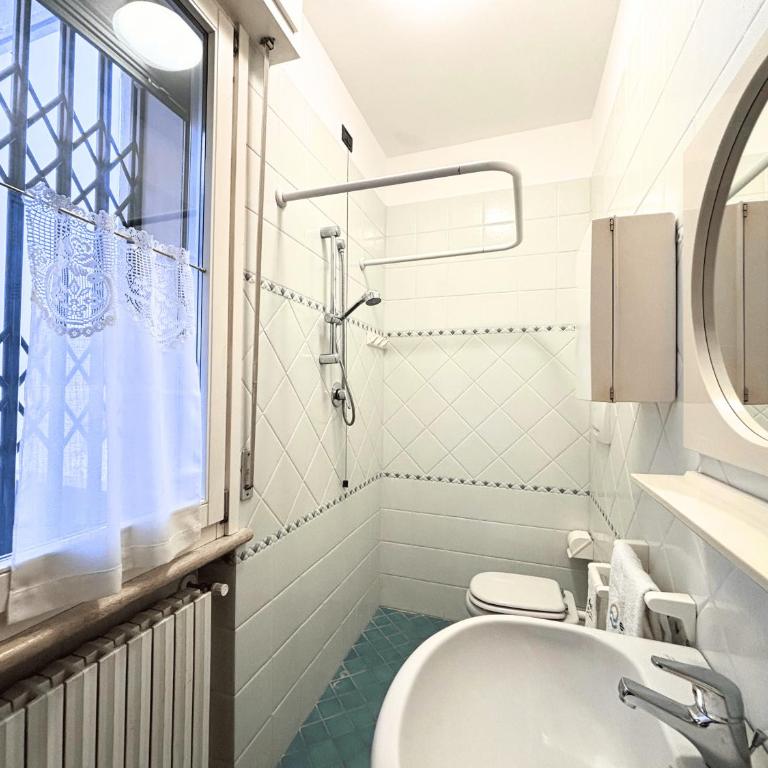 CN034 - Cesenatico, ampio trilocale con balcone a 100mt dal mare - Appartamento con 2 Camere da Letto - 13