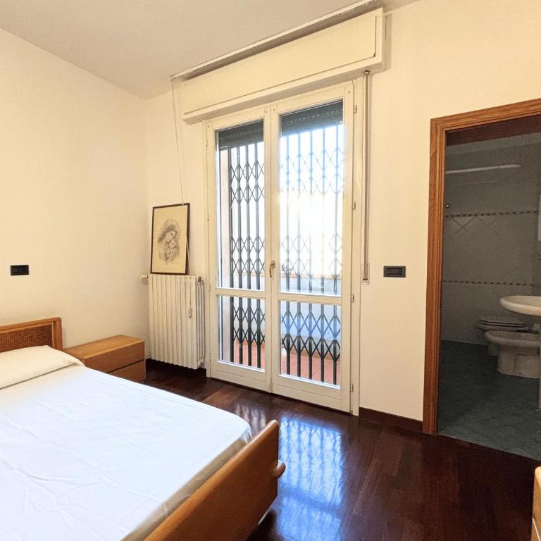 CN034 - Cesenatico, ampio trilocale con balcone a 100mt dal mare - Appartamento con 2 Camere da Letto - 12