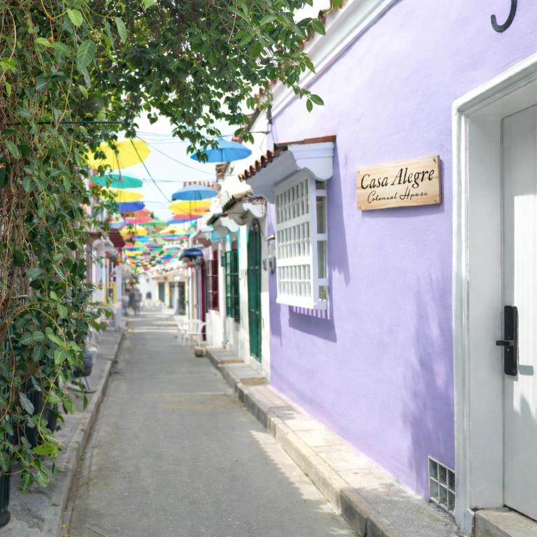 Casa Alegre- Colonial House 1789 Jacussi, Old City - Three-Bedroom Townhouse - 3