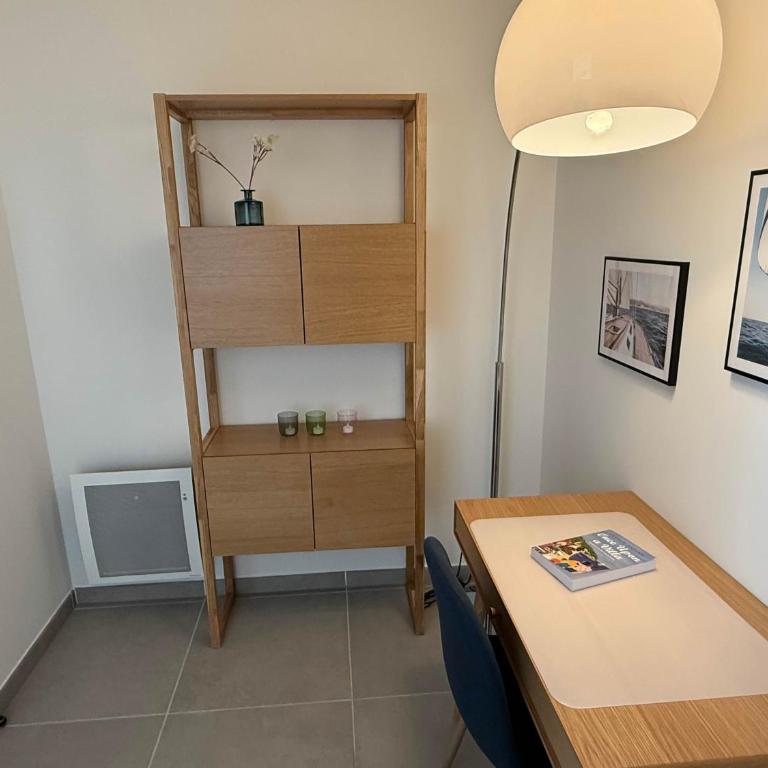 Les Terrasses d'Antibes - 2BR Duplex with Terrace - Two-Bedroom Apartment with Balcony and Terrace - 12
