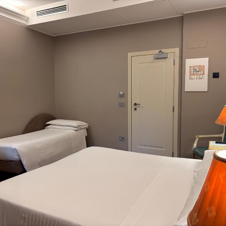 Albergo Cavalletto & Doge Orseolo - Camera Tripla Classic - 6