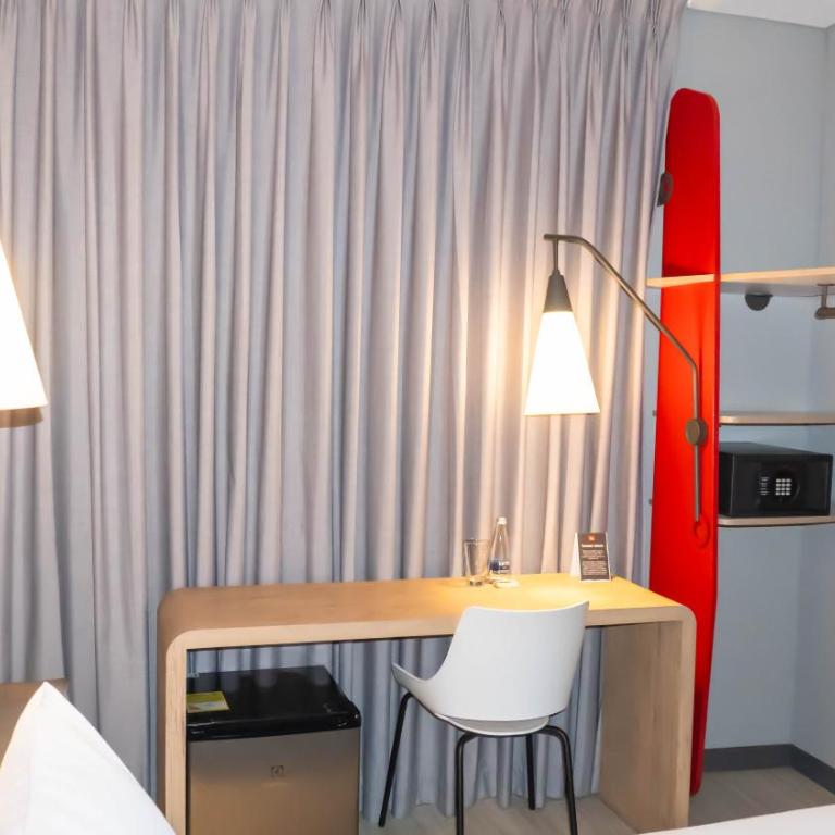 ibis Cucuta - Habitación Superior Plug & Play con cama grande - 5