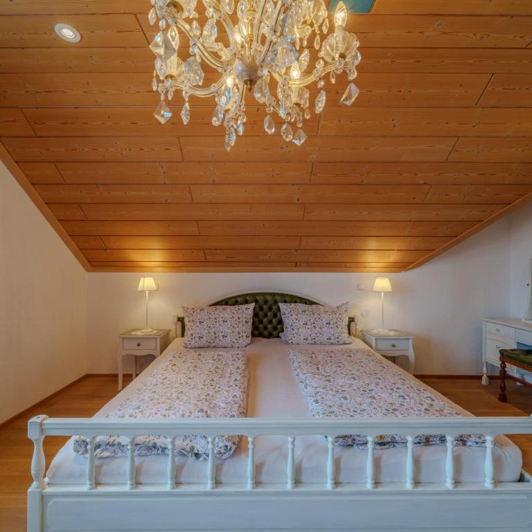 Adlerhorst - Doppelzimmer - 12