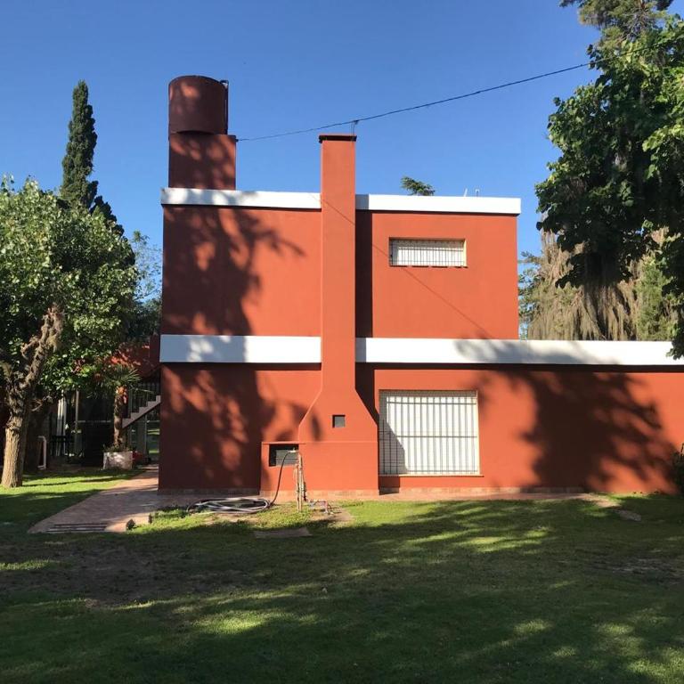 Casa Quinta Pergamino - Three-Bedroom House - 2