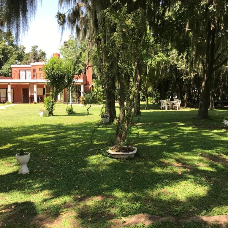 Casa Quinta Pergamino - Three-Bedroom House - 11