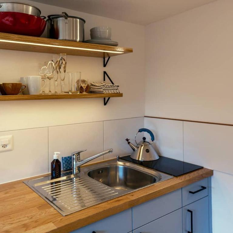 Sunny Bijou Studio - Ski-in, Ski-out - by Wengen Rentals - Studio-Apartment mit Queensize-Bett - 24