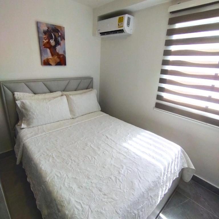 Apartamento en Cartagena cerca a la playa de Marbella - Three-Bedroom Apartment - 20