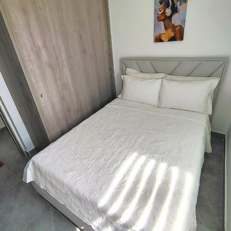 Apartamento en Cartagena cerca a la playa de Marbella - Three-Bedroom Apartment - 21