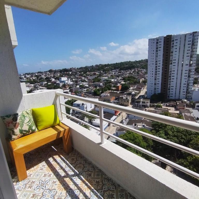 Apartamento en Cartagena cerca a la playa de Marbella - Three-Bedroom Apartment - 5