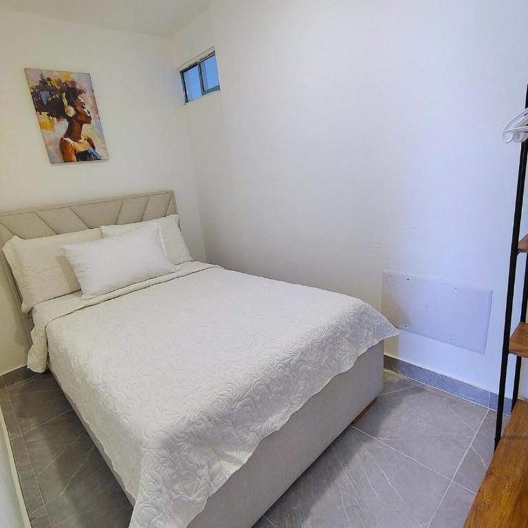 Apartamento en Cartagena cerca a la playa de Marbella - Three-Bedroom Apartment - 22
