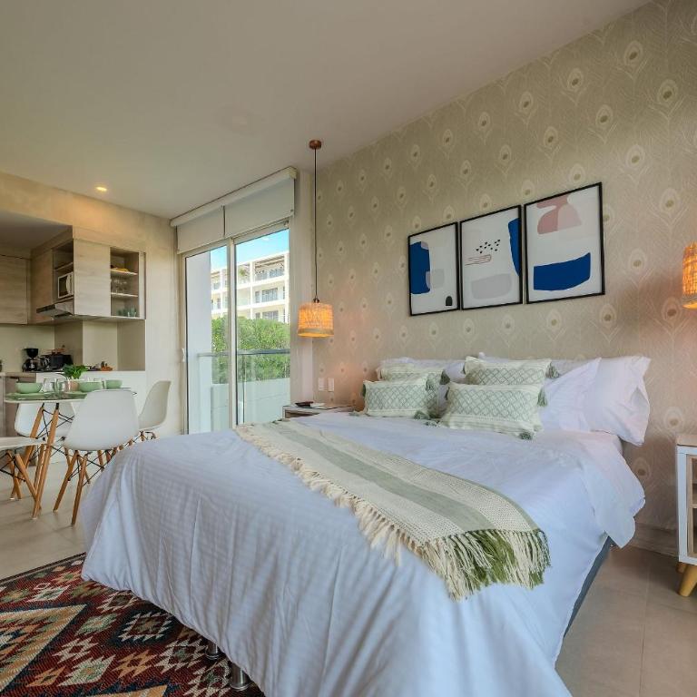 Oceanfront condominium with direct beach access Morros IO - Deluxe One-Bedroom Apartment - 15