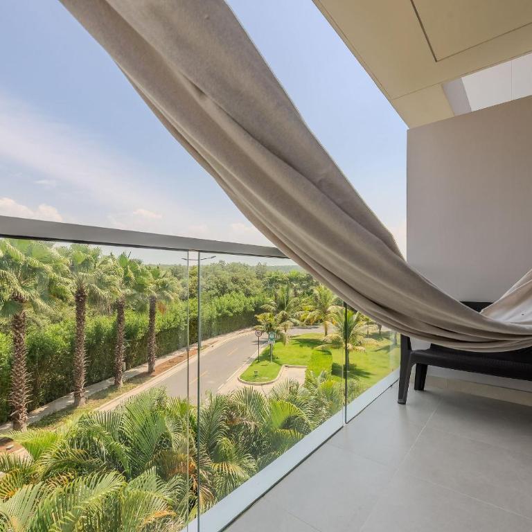 Oceanfront condominium with direct beach access Morros IO - Deluxe One-Bedroom Apartment - 22