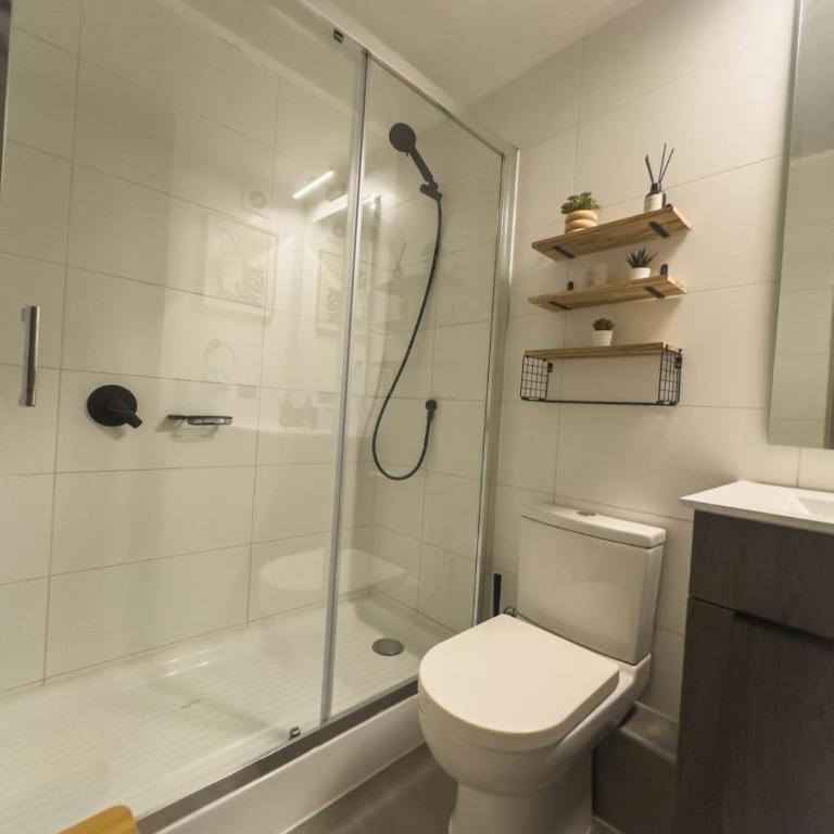 Depto frente a Hospital Clinico U de Chile Independencia - One-Bedroom Apartment - 7