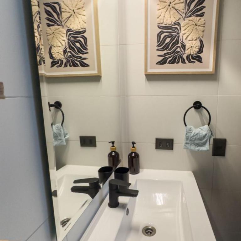 Depto frente a Hospital Clinico U de Chile Independencia - One-Bedroom Apartment - 8