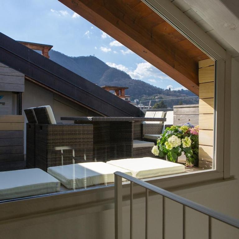 On My Way Loft-Central Rooftop Apt with AC Terrace - Appartamento con 3 Camere da Letto - 20